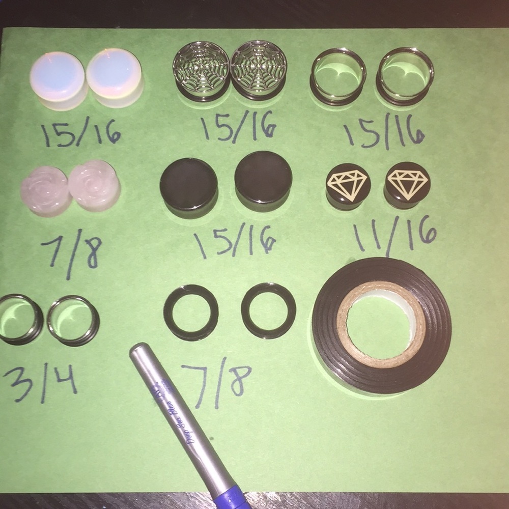 Plug 7/8 bundle 15/16 & stretched ear tape